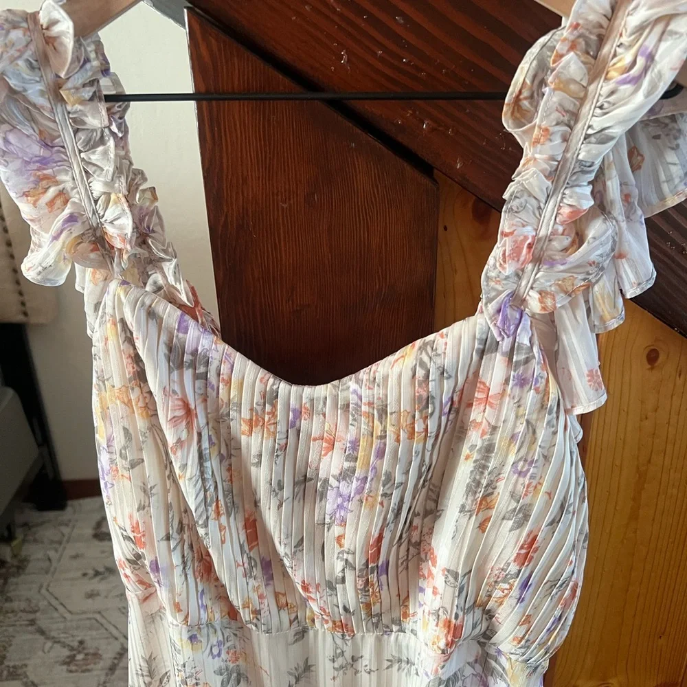 Floral Ruffle Dress - Picture 2 of 6